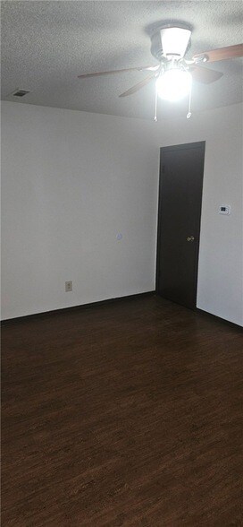 Building Photo - 632 Whitham Ave