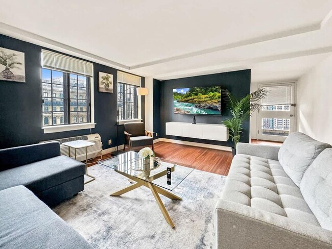 Building Photo - 111-23 N 15th St