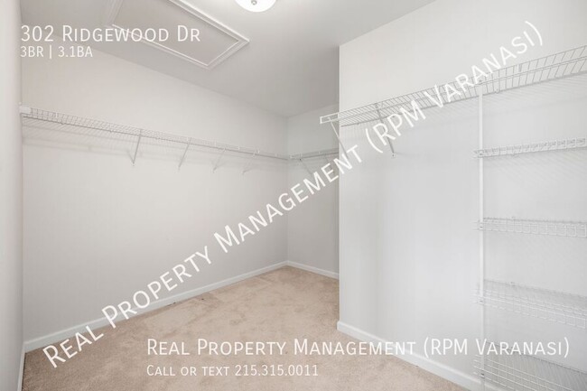 Building Photo - 302 Ridgewood Dr