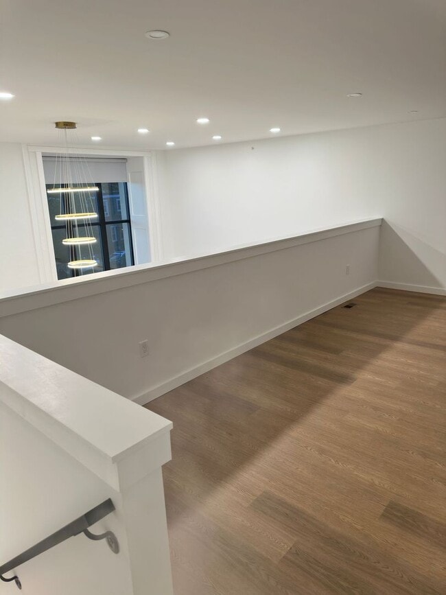 Building Photo - Jenkintown Bank & Trust Apartments