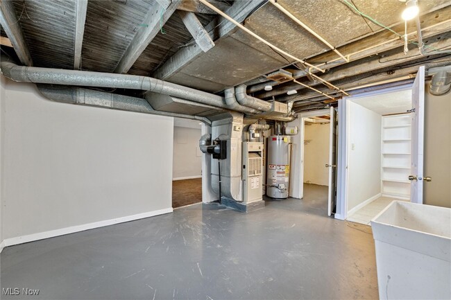 Building Photo - 4367 E 139th St