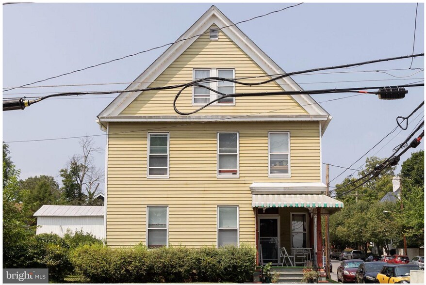 Building Photo - 301 S Braddock St