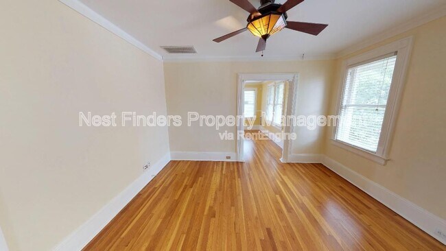 Building Photo - 2044 Forbes St