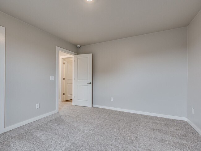 Building Photo - Beautiful home in Edmond