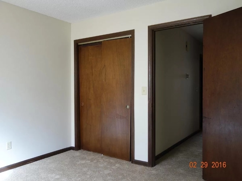 Building Photo - 16109 W 141st Terrace