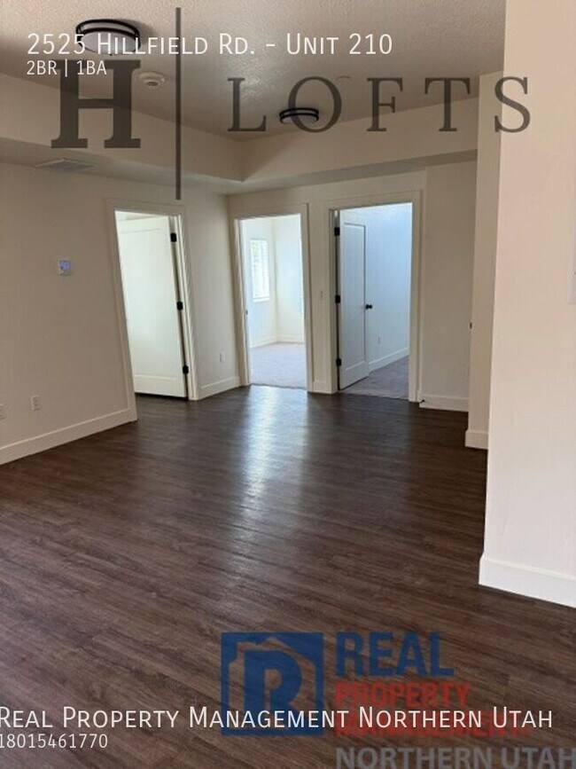 Building Photo - 2525 Hillfield Rd.-Unit 210