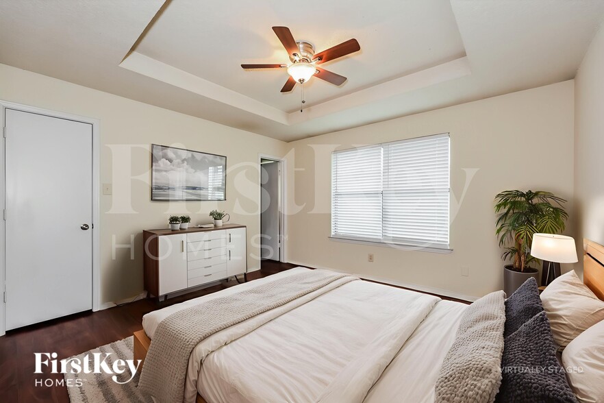 Building Photo - 6525 Constitution Dr