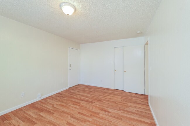 Building Photo - 233 Florida St