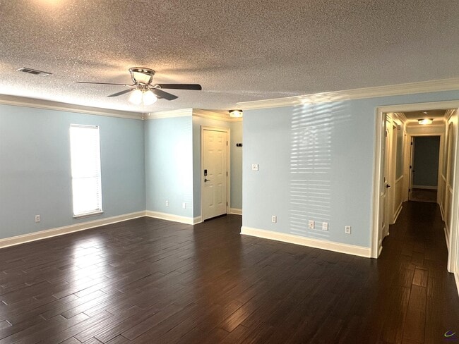 Building Photo - 108 Turtle Dove Ct