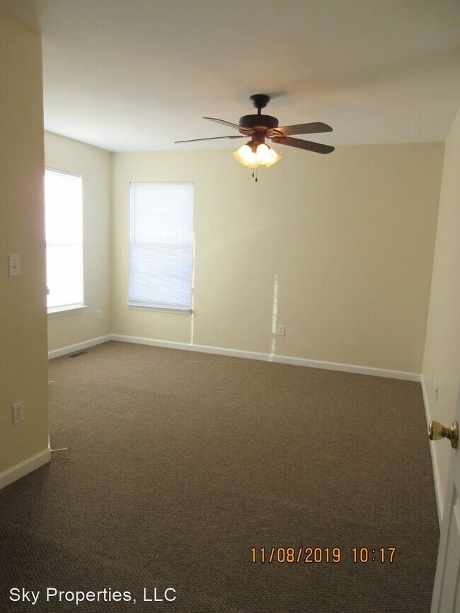 Building Photo - 1755 Galbraith Rd