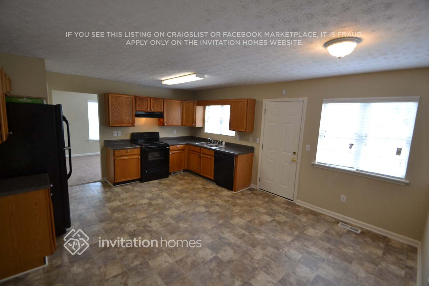Building Photo - 3774 Hollow Oak Ln