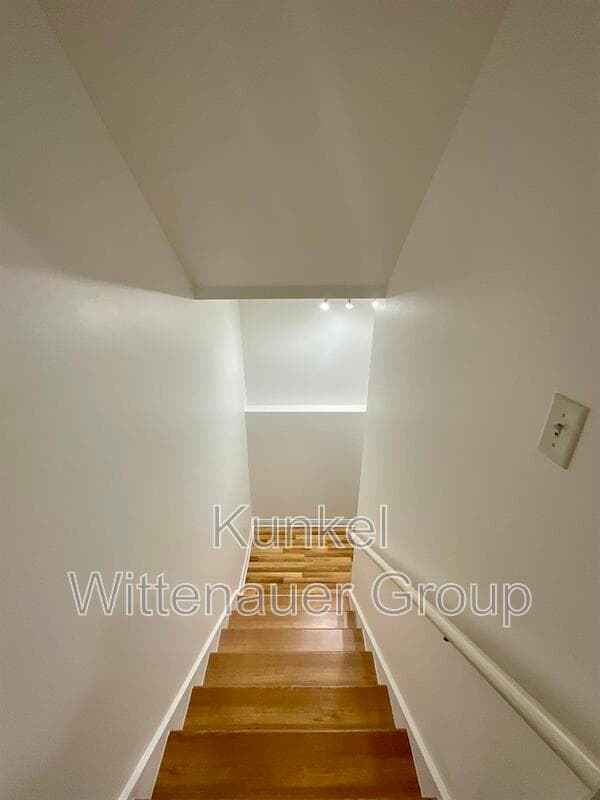 Building Photo - 3014 Roan Hill Dr