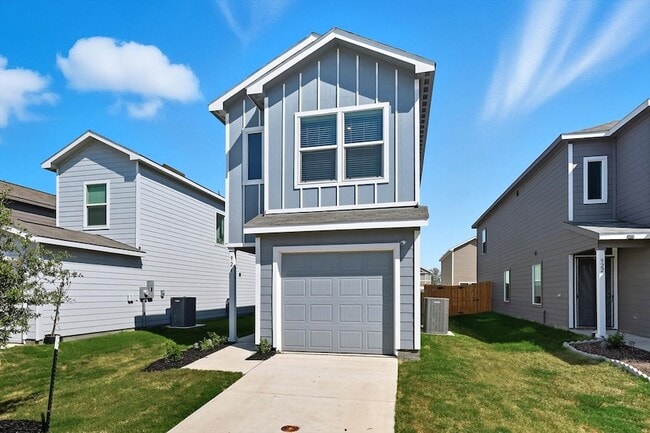 Primary Photo - 924 Blue Heron Dr