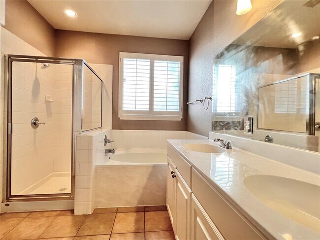 Building Photo - 2609 Century Park Blvd