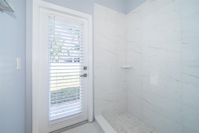 Building Photo - 8119 Lake Crowell Cir