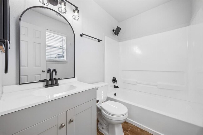 Building Photo - 12429 Drummond Dr