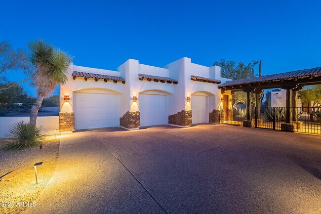 Building Photo - 7845 E Dynamite Blvd