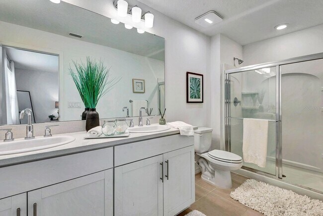 Building Photo - 5715 Archipelago St