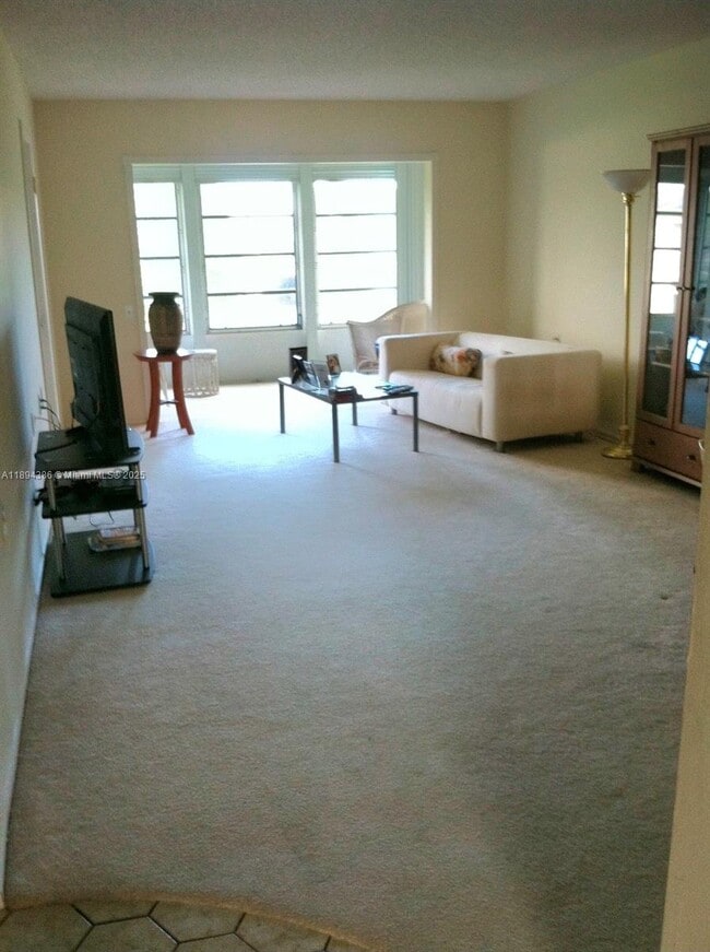 Building Photo - 2709 Nassau Bend