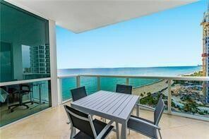Building Photo - 18101 Collins Ave