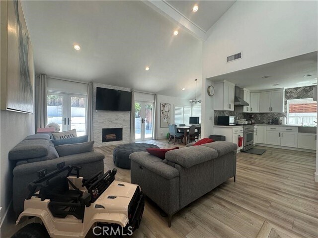 Building Photo - 13 Blue Ridge