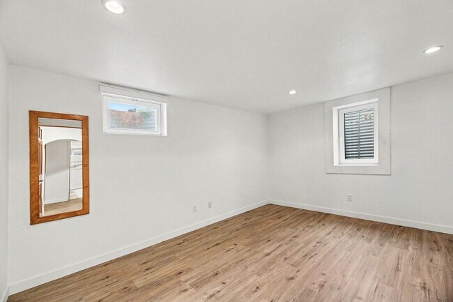 Building Photo - 6762 Harlan St