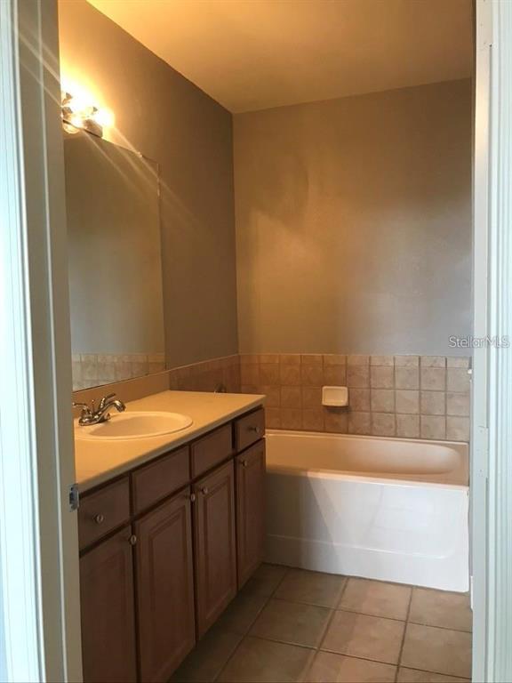 Building Photo - 501 Mirasol Cir