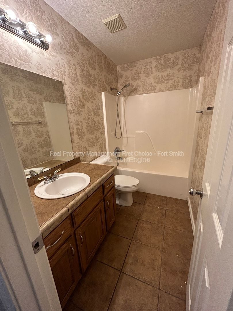 Building Photo - 775 Mt Harmony Rd