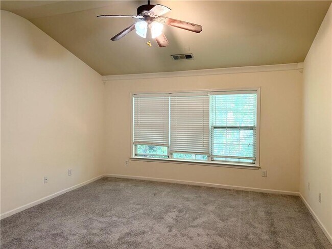 Building Photo - 6460 Whirlaway Dr