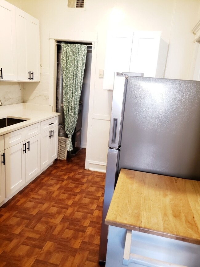 Building Photo - 3510 N Broadway