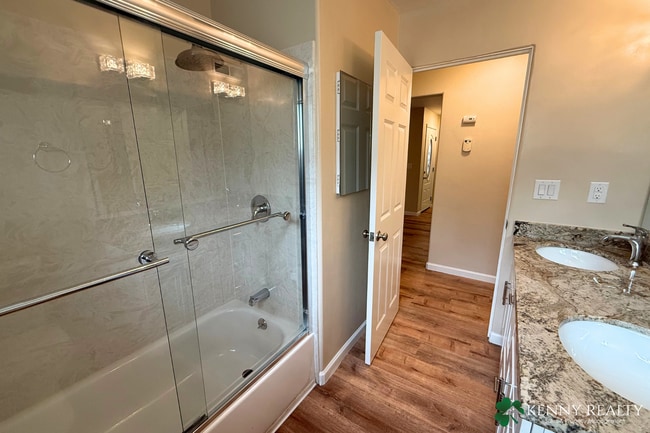 Building Photo - Remodeled 2 Bedroom Duplex with Private Ba...