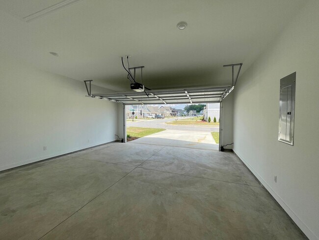 Building Photo - Mimms Trail