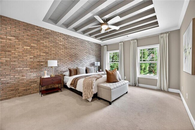 Building Photo - 2675 Sugar Mill Dr SE