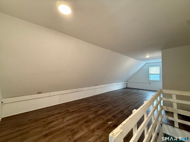 Building Photo - 74 High St