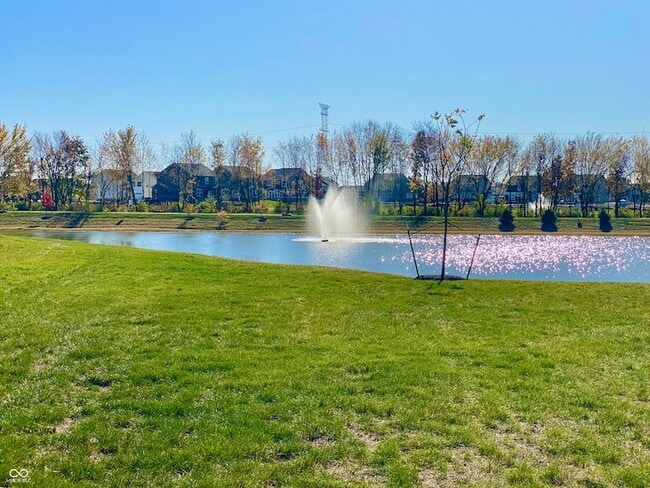 Building Photo - 6410 Hawthorne Dr