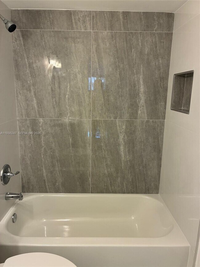 Building Photo - 9040 SW 125th Ave