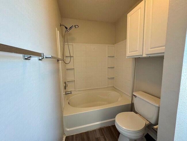 Building Photo - 119 Peppergrass Cove