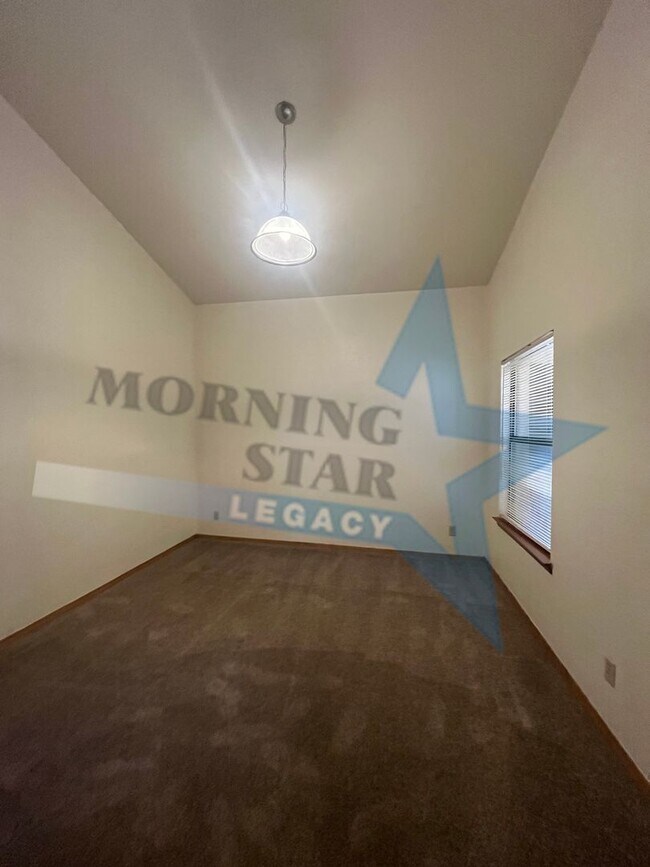 Building Photo - 3120 Missouri Ave