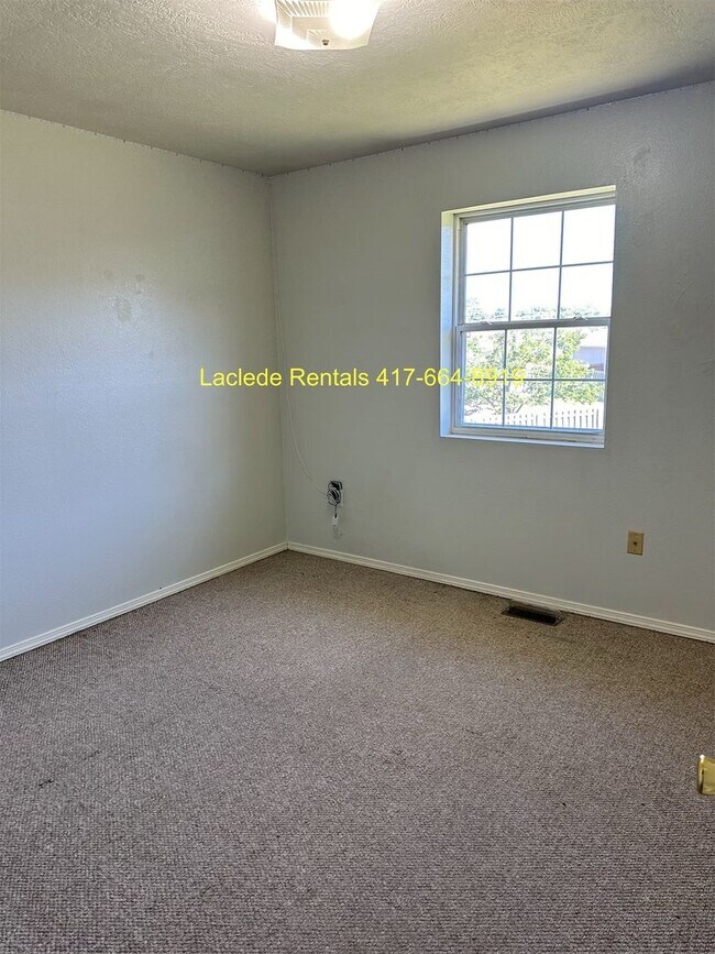 Building Photo - 3 BEDROOM 2.5 BATHROOM TOWNHOUSE FOR RENT