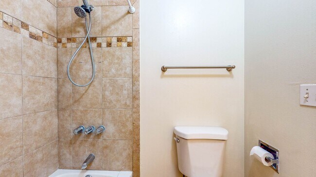 Building Photo - 562 Santa Alicia Dr
