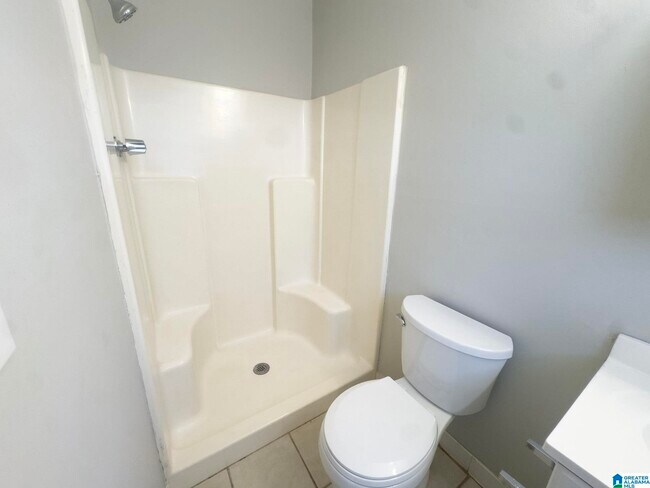 Building Photo - 436 Henry St