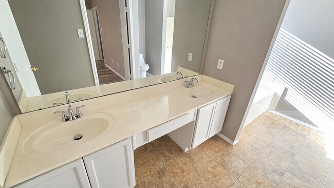 Building Photo - 3112 Rustic Meadow Trail