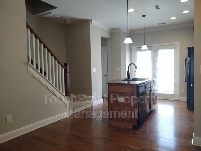 Building Photo - 252 Hurston Cir