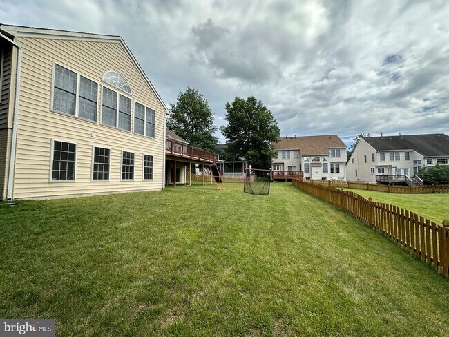 Building Photo - 25869 Flintonbridge Dr