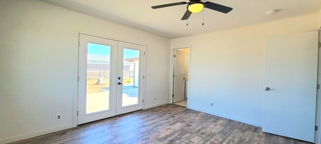 Building Photo - NEW NEW NEW!  NEW HOME ON ACRE HUGE LOT!