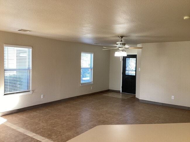 Building Photo - 15602 Jasmine Tree Ln