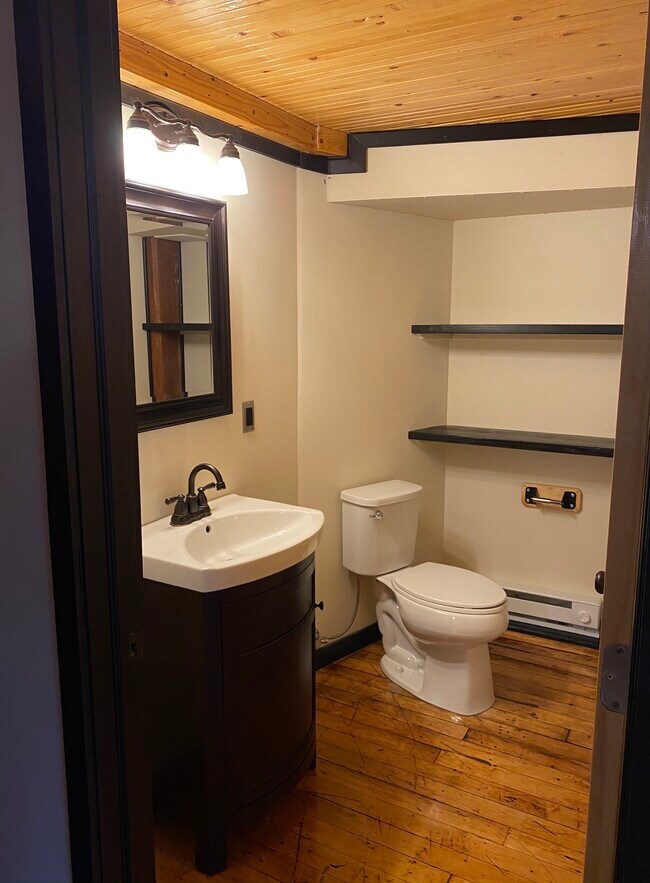 Building Photo - 691 Trump St