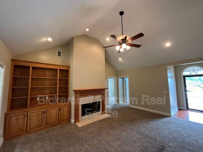 Building Photo - 6031 Broadstone Ct