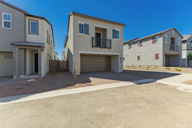 Building Photo - 2436 W Maximo Wy