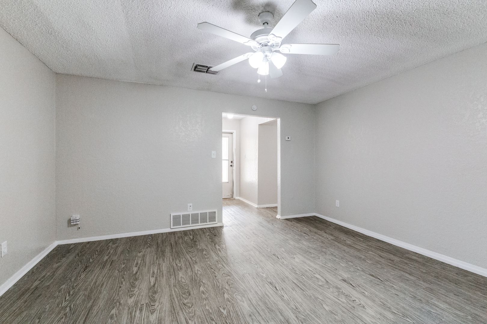 Building Photo - 6121 Stardust Dr S